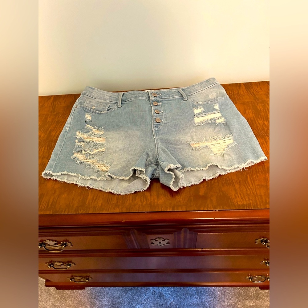 Jean Shorts - Button Down Stretch